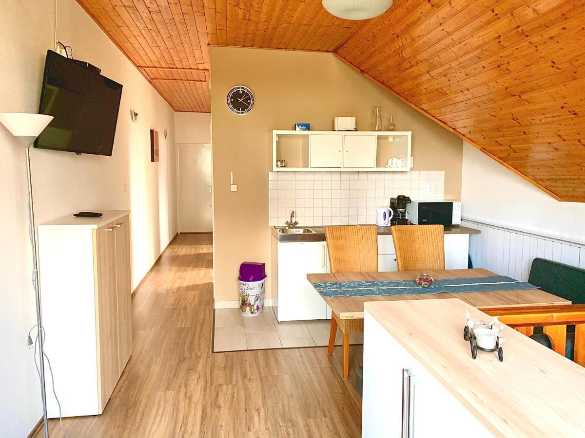 Balatonfoeldvar Centrum Apartmanok Bagian luar foto
