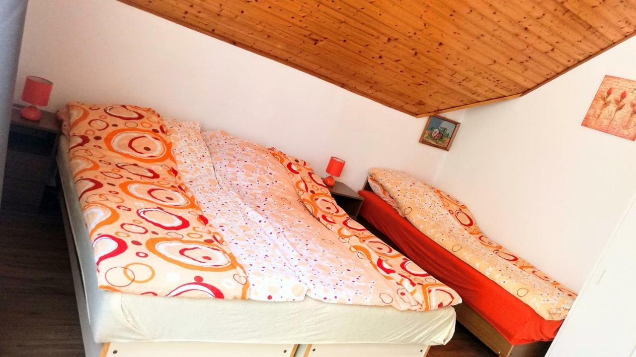 Balatonfoeldvar Centrum Apartmanok Bagian luar foto